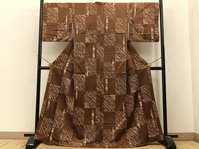平和屋着物■リョウコキクチ　Ryoko Kikuchi　小紋　花唐草文　金彩　洗える着物　BAAY3595hj