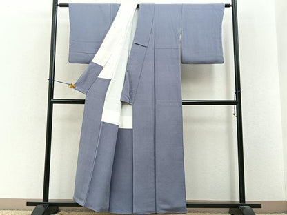 平和屋着物●上質な色無地　作家物　薄鼠色　鬼しぼ縮緬　反端付き　正絹　逸品　BAAY3666hj