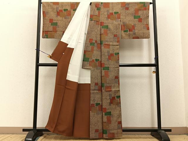 平和屋着物■本場染大島紬　幾何学文様　鈴乃屋扱い　正絹　逸品　BAAY3690hj