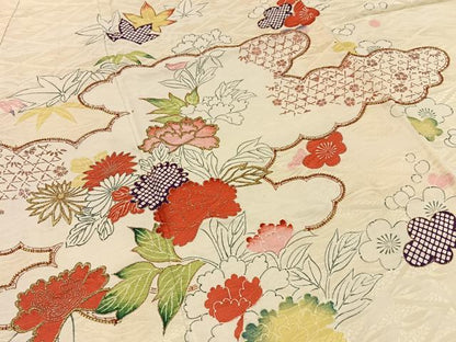 平和屋着物■訪問着　駒刺繍　雲取草花文　金銀彩　正絹　逸品　BAAY3703hj