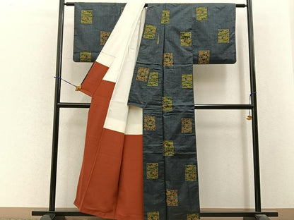 平和屋着物■本場大島紬　7マルキ　色紙楓文　正絹　逸品　BAAY3739hj