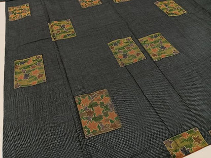 平和屋着物■本場大島紬　7マルキ　色紙楓文　正絹　逸品　BAAY3739hj