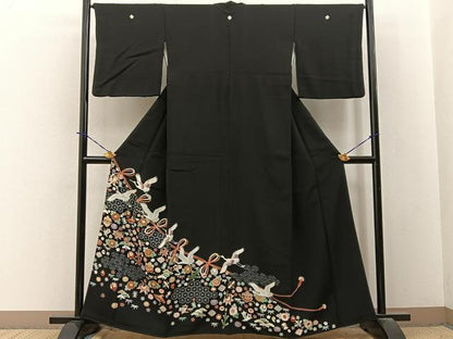 平和屋着物■豪華黒留袖　刺繍　飛鶴宝尽くし文　金彩　正絹　逸品　BAAY3786hj