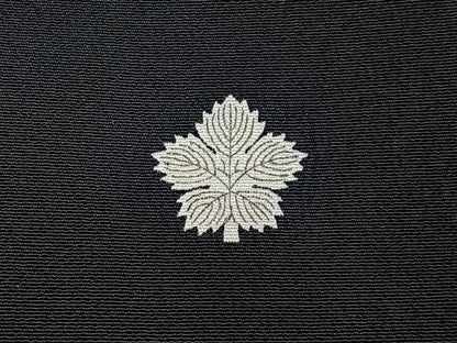平和屋着物■豪華黒留袖　刺繍　飛鶴宝尽くし文　金彩　正絹　逸品　BAAY3786hj