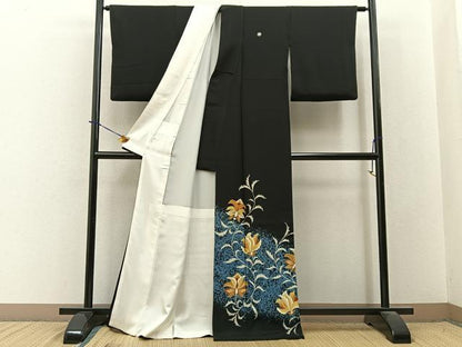 平和屋着物■豪華黒留袖　更紗花唐草文　金彩　正絹　逸品　BAAY3799hj