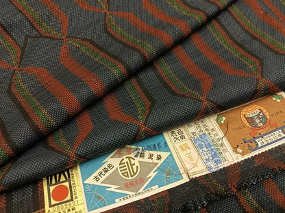 平和屋着物■本場大島紬　泥染め　7マルキ　亀甲繋ぎ　証紙付き　正絹　逸品　未使用　BAAY3932hj