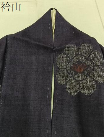 平和屋着物●結城紬　100亀甲　飛び亀甲柄　花　正絹　逸品　BAAY3992hj