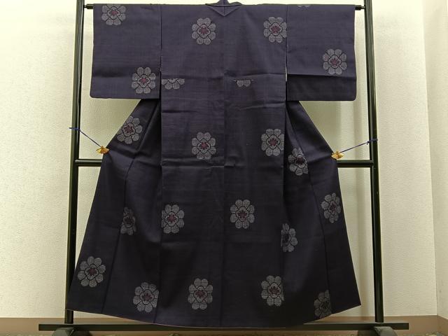 平和屋着物●結城紬　100亀甲　飛び亀甲柄　花　正絹　逸品　BAAY3992hj