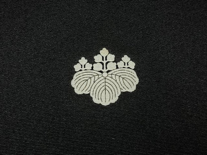 平和屋着物■豪華黒留袖　駒刺繍　飛鶴正倉院花文　金彩　正絹　逸品　BAAY3996hj