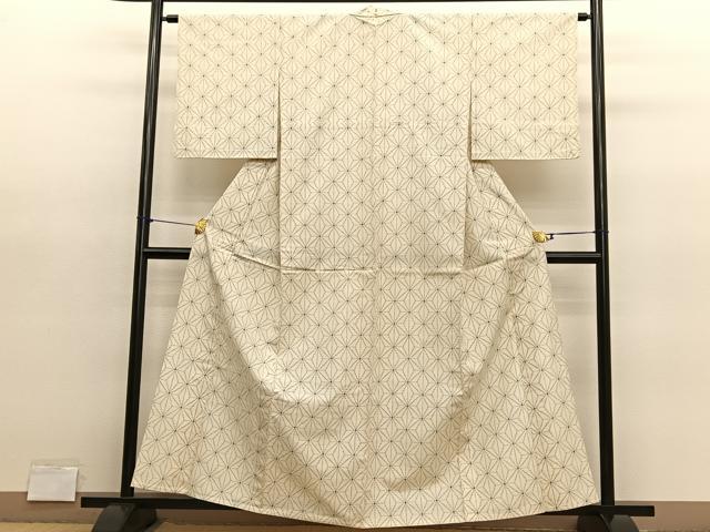 平和屋着物▽上質な紬 　単衣　麻の葉文様　正絹　逸品　未使用　BAAY4142hv