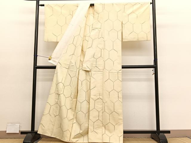 平和屋着物▽上質な紬　単衣　亀甲文　正絹　逸品　BAAY4163hv
