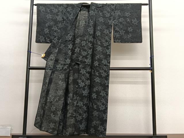 平和屋着物＊夏物　小紋　紗　縮織　楓　黒地　未使用　BAAY4352hv