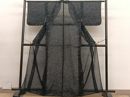 平和屋着物＊夏物　小紋　紗　流水舞蝶文　黒地　洗える着物　BAAY4376hv