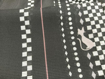 平和屋着物＊夏物　小紋　絽　猫有職文　黒地　洗える着物　BAAY4431hv