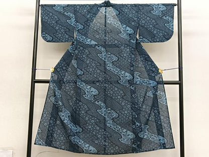 平和屋着物＊夏物　小紋　紗　藍　型染め　流水有職花文　洗える着物　BAAY4465hv