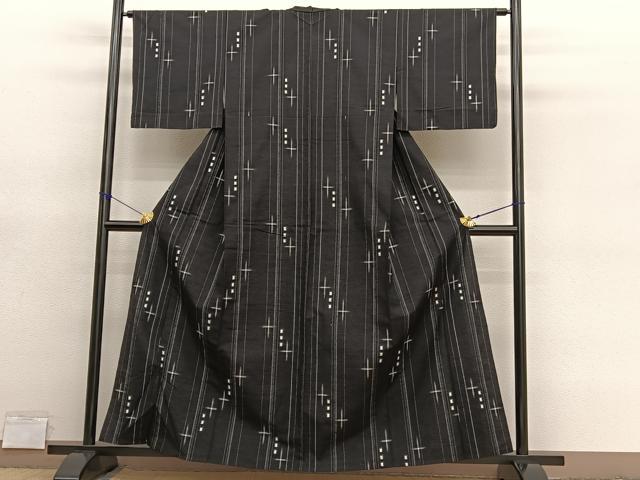 平和屋着物▽上質な紬 　単衣　 十字絣　黒地　正絹　逸品　未使用　BAAY4545hv