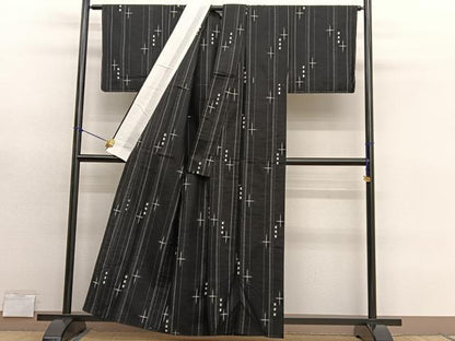 平和屋着物▽上質な紬 　単衣　 十字絣　黒地　正絹　逸品　未使用　BAAY4545hv