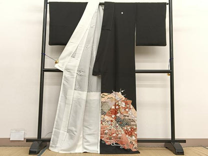 平和屋着物■豪華黒留袖　重山几帳花文　金彩　正絹　逸品　BAAY4581hv