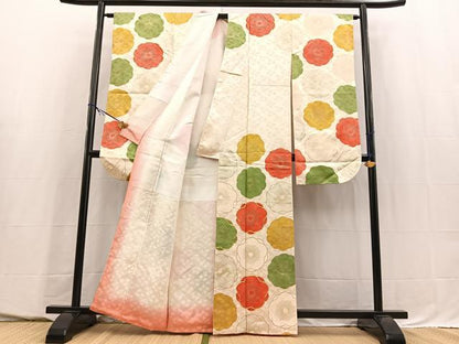 平和屋着物■豪華振袖　駒刺繍　舞梅文　金彩　正絹　逸品　BAAY5505yc
