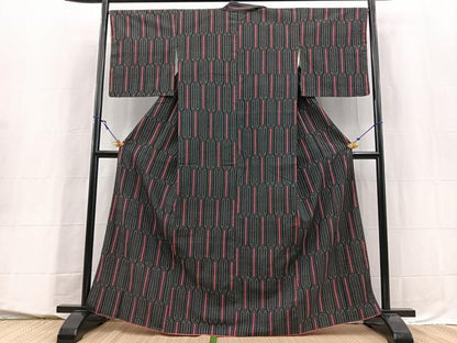 平和屋着物■本塩沢　幾何学文様　黒地　正絹　逸品　BAAY5510yc