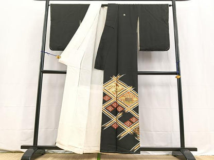 平和屋着物■豪華黒留袖　駒刺繍　鳳凰菱天井花文　金彩　正絹　逸品　BAAY5516yc