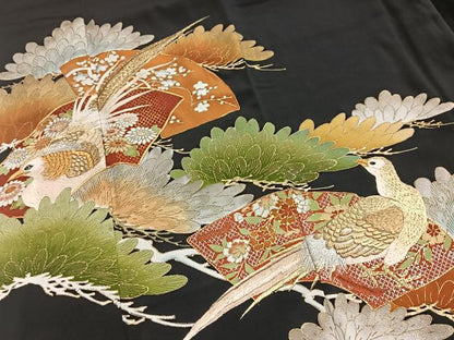 平和屋着物■豪華黒留袖　駒刺繍　尾長鳥地紙花文　金銀彩　正絹　逸品　BAAY5576yc
