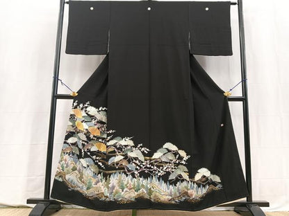 平和屋着物■豪華黒留袖　作家物　駒刺繍　風景松文　正絹　逸品　BAAY5615yc