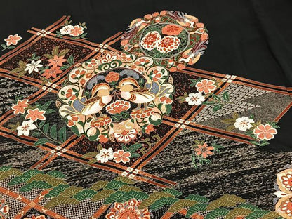 平和屋着物■豪華黒留袖　駒刺繍　菱天井花鳥丸文　金銀彩　正絹　逸品　BAAY5627yc