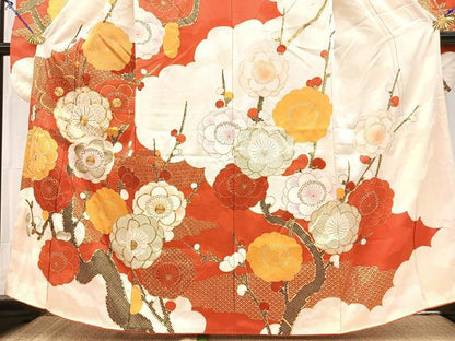 平和屋着物■豪華振袖　駒刺繍　枝梅文　金彩　正絹　逸品　BAAY5706yc