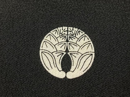 平和屋着物■豪華黒留袖　駒刺繍　飛鶴吉祥花文　金銀彩　正絹　逸品　BAAY5709yc