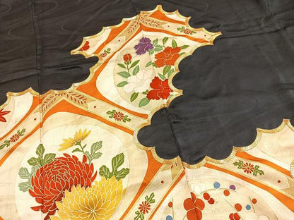 平和屋着物■豪華振袖　駒刺繍　格天井花文　黒地　金彩　正絹　逸品　BAAY5741yc