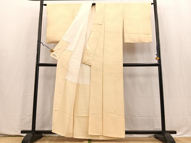 平和屋着物■上質な色無地　紗綾形地紋　鳥の子色　やまと誂製　正絹　逸品　BAAY5749yc