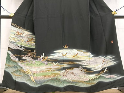平和屋着物■豪華黒留袖　作家物　駒刺繍　飛鶴風景文　暈し染め　金彩　正絹　逸品　BAAY5848yc