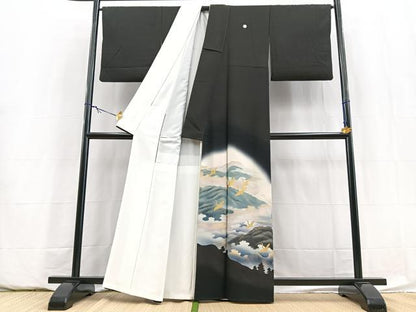 平和屋着物■豪華黒留袖　飛鶴風景文　金彩　正絹　逸品　BAAY5886yc