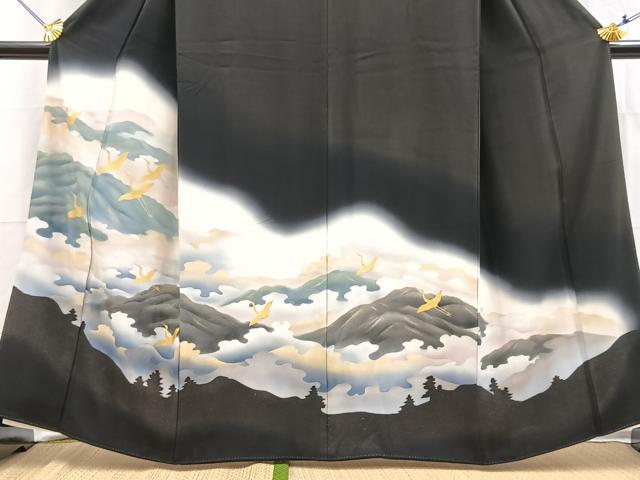 平和屋着物■豪華黒留袖　飛鶴風景文　金彩　正絹　逸品　BAAY5886yc