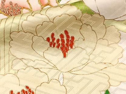 平和屋着物■豪華振袖　駒刺繍　草花文　金彩　正絹　逸品　BAAY5928yc