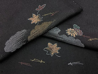 平和屋着物■上質な小紋　吹き寄せ文　黒地　金彩　正絹　逸品　BAAY6086hj