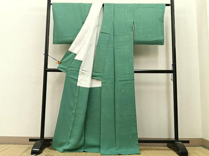 平和屋着物■世界的ファッションデザイナー　山本寛斎　kansaiブランド監修　色無地　花地紋　薄緑色　さが美扱い　正絹　逸品　BAAY6095hj