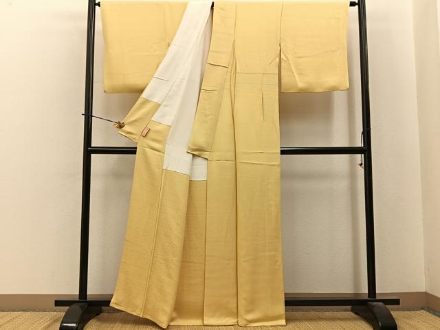 平和屋着物■上質な色無地　衣紋道高倉流　花菱地紋　卵色　正絹　逸品　BAAY6238hj