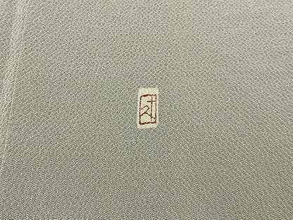平和屋着物●加賀友禅の巨匠　初代　由水十久監修　色無地　白鼠色　鬼しぼ縮緬　反端付き　正絹　逸品　BAAY6240hj