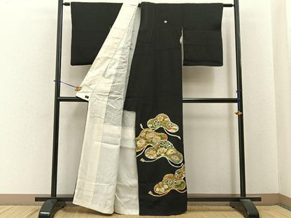平和屋着物■豪華黒留袖　駒刺繍　松花文　金銀彩　高島屋扱い　正絹　逸品　BAAY6297hj