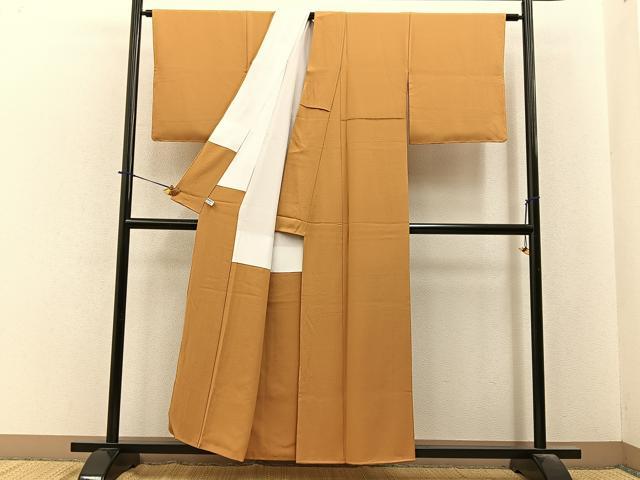 平和屋着物■上質な色無地　黄土色　正絹　逸品　未使用　BAAY6335hj