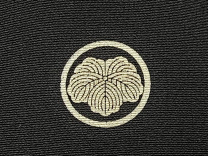 平和屋着物■豪華黒留袖　駒刺繍　松　金彩　正絹　逸品　BAAY6373hj