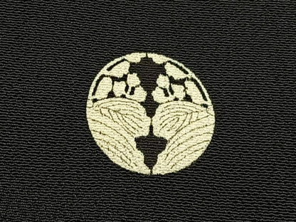 平和屋着物■豪華黒留袖　駒刺繍　桐　金彩　正絹　逸品　BAAY6385hj