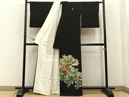 平和屋着物■豪華黒留袖　駒刺繍　更紗花鳥文　金彩　正絹　逸品　BAAY6388hj