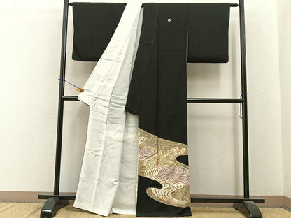 平和屋着物■豪華黒留袖　駒刺繍　流水文　金彩　正絹　逸品　BAAY6392hj