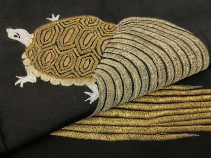 平和屋着物■豪華黒留袖　総刺繍　蓑亀　金銀糸　正絹　逸品　BAAY6408hj