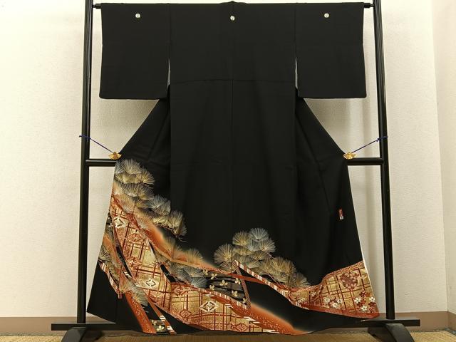 平和屋着物■豪華黒留袖　作家物　駒刺繍　双鶴鬘帯松文　金銀彩　正絹　逸品　BAAY6433hj