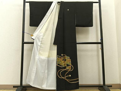 平和屋着物■豪華黒留袖　総刺繍　飛鶴屏風松文　金糸　正絹　逸品　BAAY6525hj