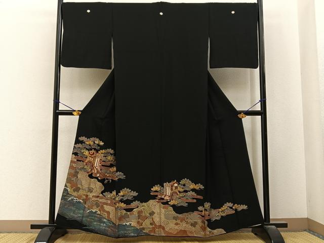 平和屋着物■豪華黒留袖　駒刺繍　御所車浜松文　金彩　正絹　逸品　BAAY6549hj